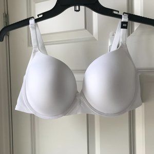 Torrid Curve Lightly Lined WHITE T-shirt Bra 40D Back Smoothing